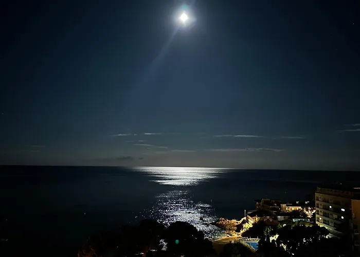 アパート Beachfront Studio, Sea Views, Rooftop Terrace, Playa De Aro *