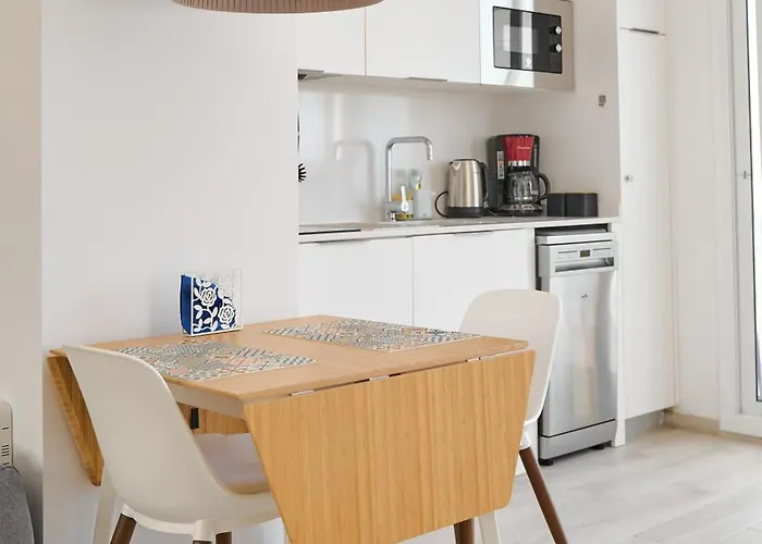 Beachfront Studio, Sea Views, Rooftop Terrace, Playa De Aro アパート *