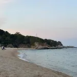 Beachfront Studio, Sea Views, Rooftop Terrace, Playa De Aro Διαμέρισμα *