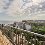 Beachfront Studio, Sea Views, Rooftop Terrace, Playa De Aro *