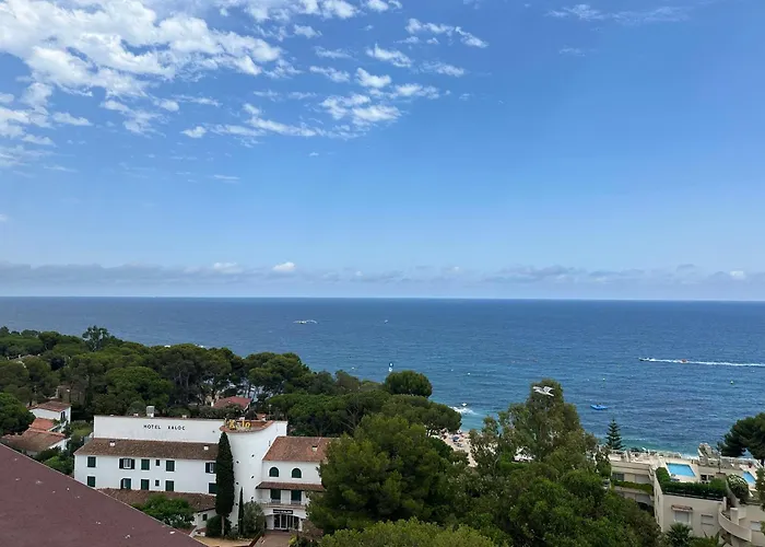 Beachfront Studio, Sea Views, Rooftop Terrace, Playa De Aro *