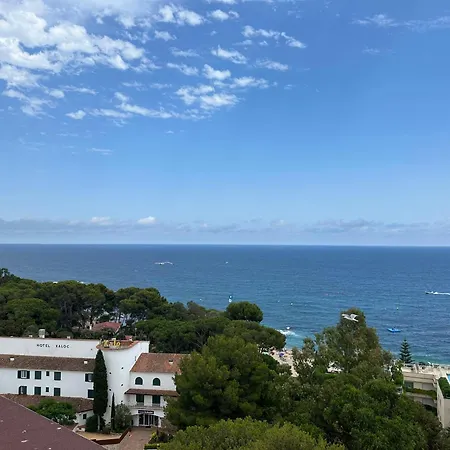 Beachfront Studio, Sea Views, Rooftop Terrace, Playa De Aro *
