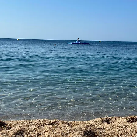 Beachfront Studio, Sea Views, Rooftop Terrace, Playa De Aro Διαμέρισμα Platja d'Aro