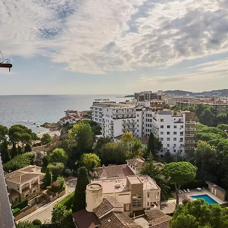 Beachfront Studio, Sea Views, Rooftop Terrace, Playa De Aro