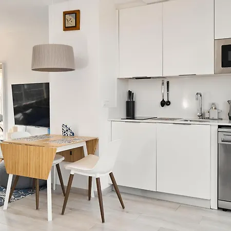 Beachfront Studio, Sea Views, Rooftop Terrace, Playa De Aro Platja d'Aro